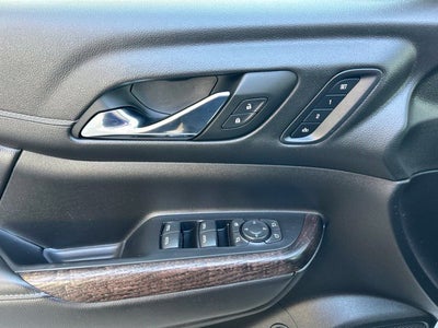 2023 GMC Acadia Denali Ultimate Package