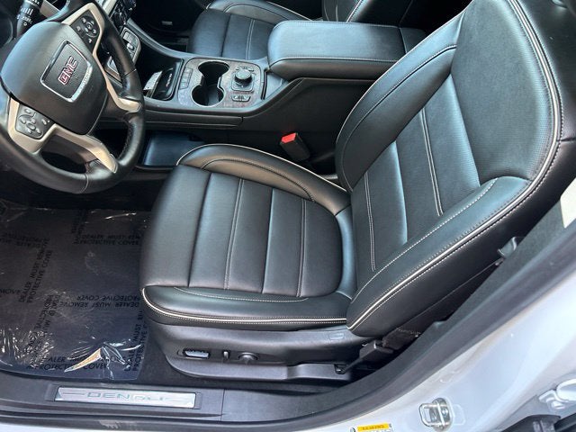 2023 GMC Acadia Denali Ultimate Package