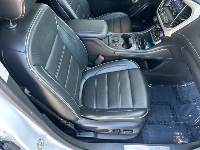 2023 GMC Acadia Denali Ultimate Package
