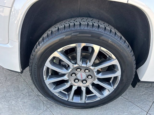 2023 GMC Acadia Denali Ultimate Package