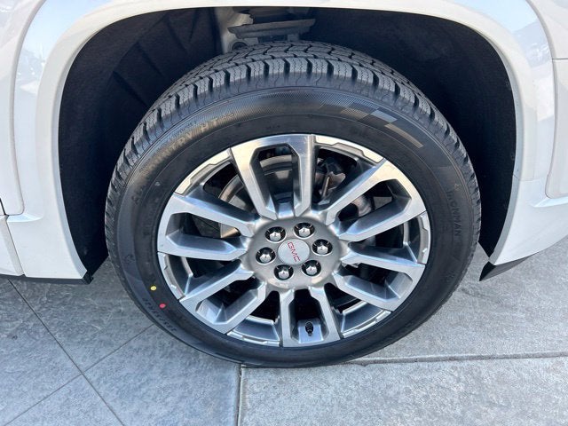 2023 GMC Acadia Denali Ultimate Package