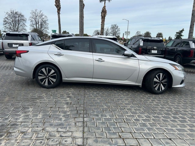 2020 Nissan Altima 2.5 SV