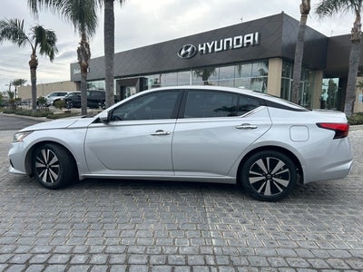 2020 Nissan Altima 2.5 SV