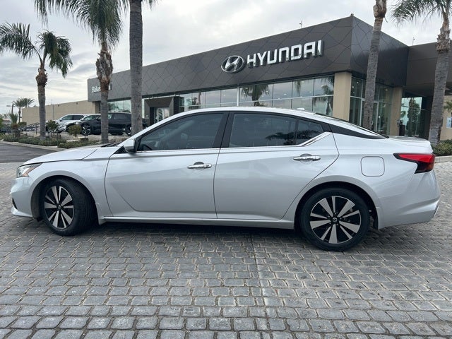2020 Nissan Altima 2.5 SV
