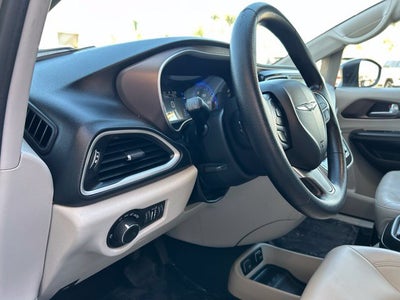 2021 Chrysler Voyager LXI