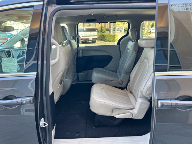 2021 Chrysler Voyager LXI