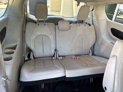 2021 Chrysler Voyager LXI