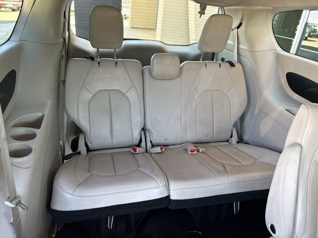 2021 Chrysler Voyager LXI