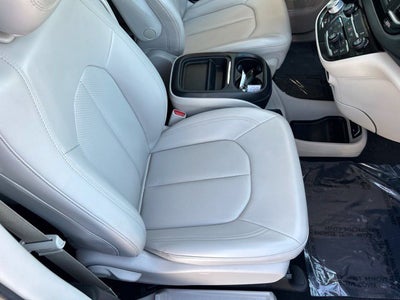 2021 Chrysler Voyager LXI