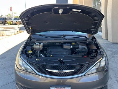 2021 Chrysler Voyager LXI