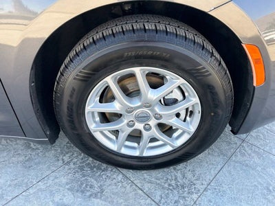 2021 Chrysler Voyager LXI