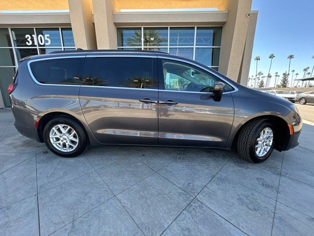 2021 Chrysler Voyager LXI