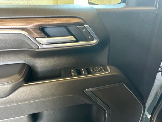 2025 Chevrolet Silverado 1500 LT LT1
