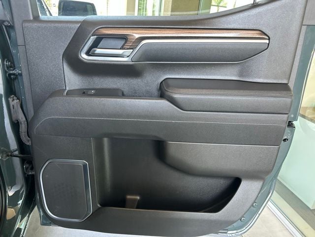 2025 Chevrolet Silverado 1500 LT LT1