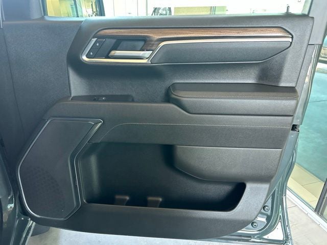 2025 Chevrolet Silverado 1500 LT LT1