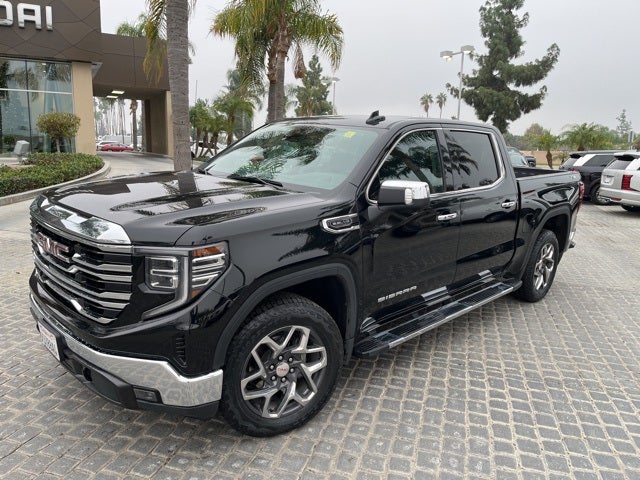 2024 GMC Sierra 1500 SLT