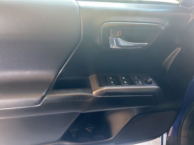 2022 Toyota Tacoma TRD Off-Road V6