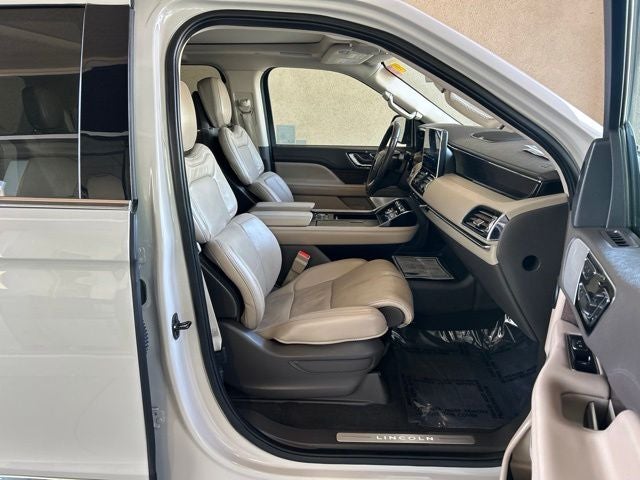 2024 Lincoln Navigator L Reserve