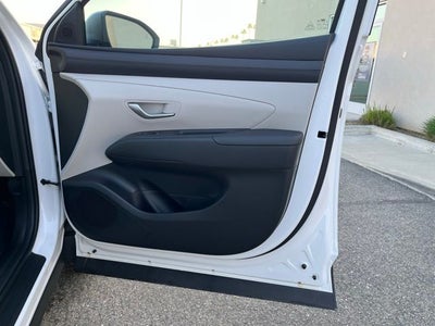 2026 Hyundai TUCSON SE FWD