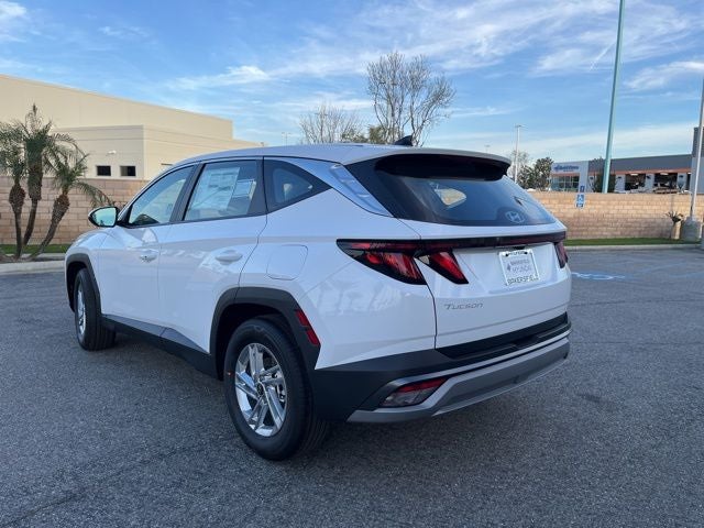 2026 Hyundai TUCSON SE FWD