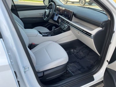 2026 Hyundai TUCSON SE FWD