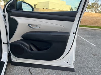 2026 Hyundai TUCSON SE FWD