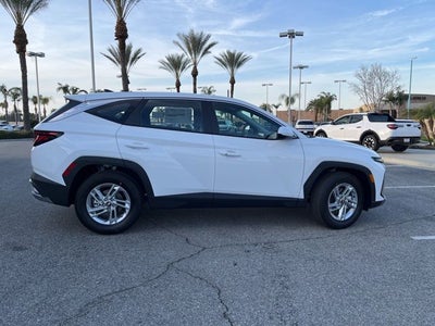 2026 Hyundai TUCSON SE FWD