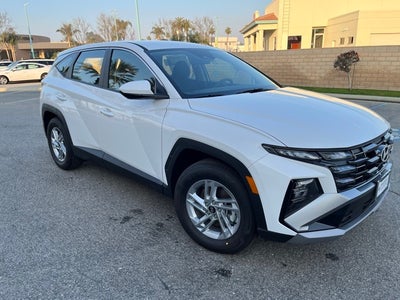 2026 Hyundai TUCSON SE FWD