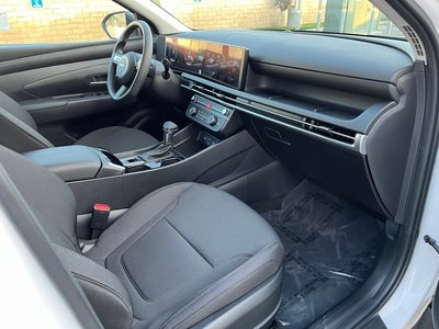 2026 Hyundai TUCSON SE FWD