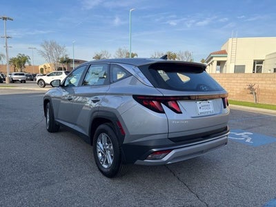 2026 Hyundai TUCSON SE FWD