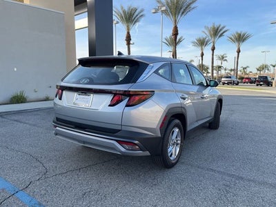 2026 Hyundai TUCSON SE FWD