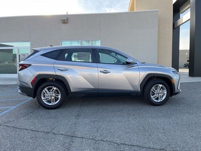 2026 Hyundai TUCSON SE FWD