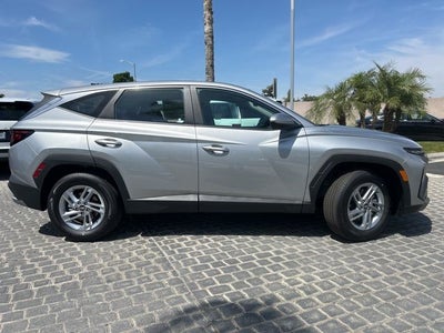 2026 Hyundai TUCSON SE FWD