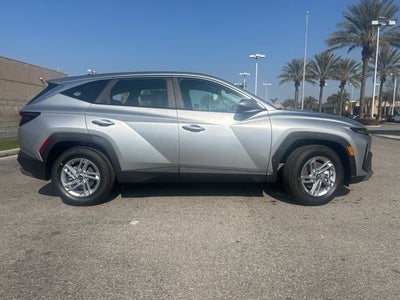 2026 Hyundai TUCSON SE FWD