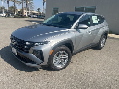 2026 Hyundai TUCSON SE FWD