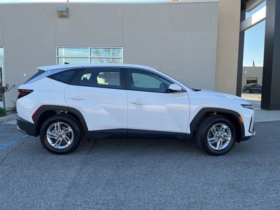 2026 Hyundai TUCSON SE FWD