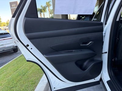 2026 Hyundai TUCSON SEL Premium FWD