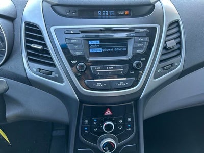 2014 Hyundai ELANTRA SE