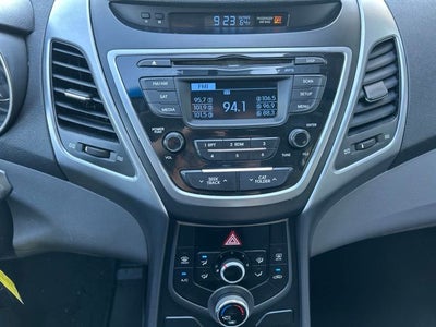2014 Hyundai ELANTRA SE