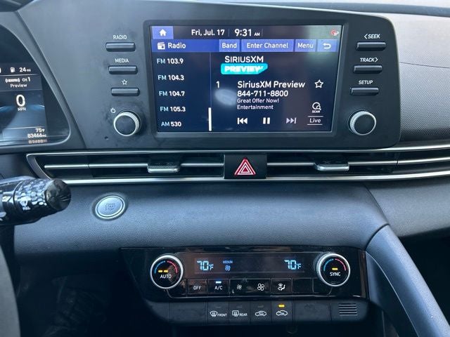 2022 Hyundai ELANTRA SEL