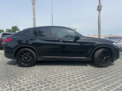 2022 BMW X4 xDrive30i