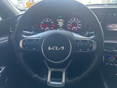 2022 Kia K5 EX
