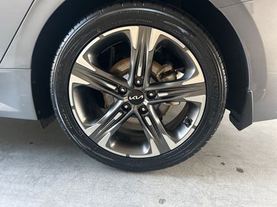 2022 Kia K5 EX