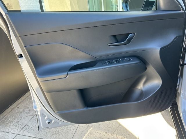 2026 Hyundai KONA SE FWD