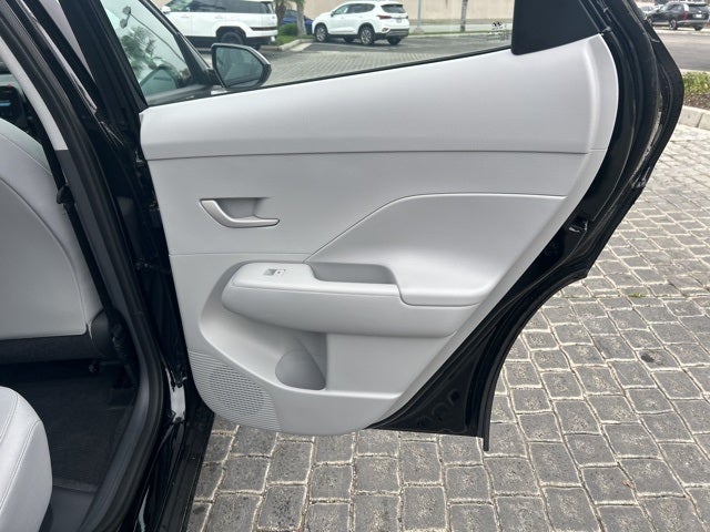 2026 Hyundai KONA SE FWD