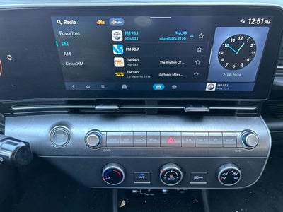 2026 Hyundai KONA SE