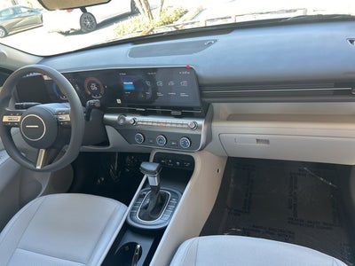 2026 Hyundai KONA SE FWD