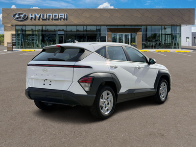 2027 Hyundai KONA SE FWD