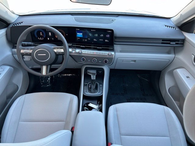 2027 Hyundai KONA SE FWD