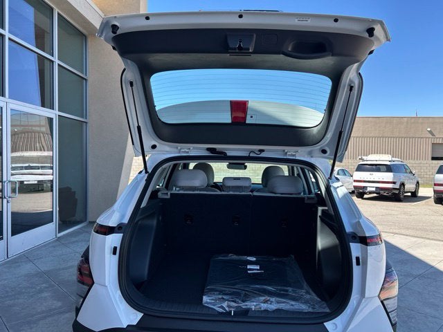2027 Hyundai KONA SE FWD